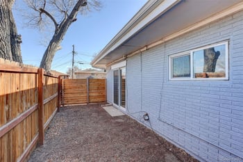 1040 Stuart St, Denver, CO 80204