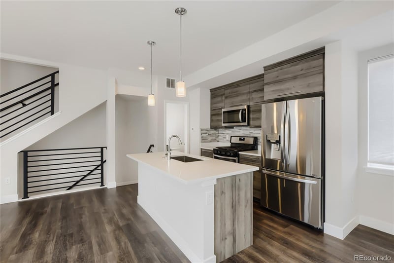 5566 W 11th Pl, Lakewood, CO 80214