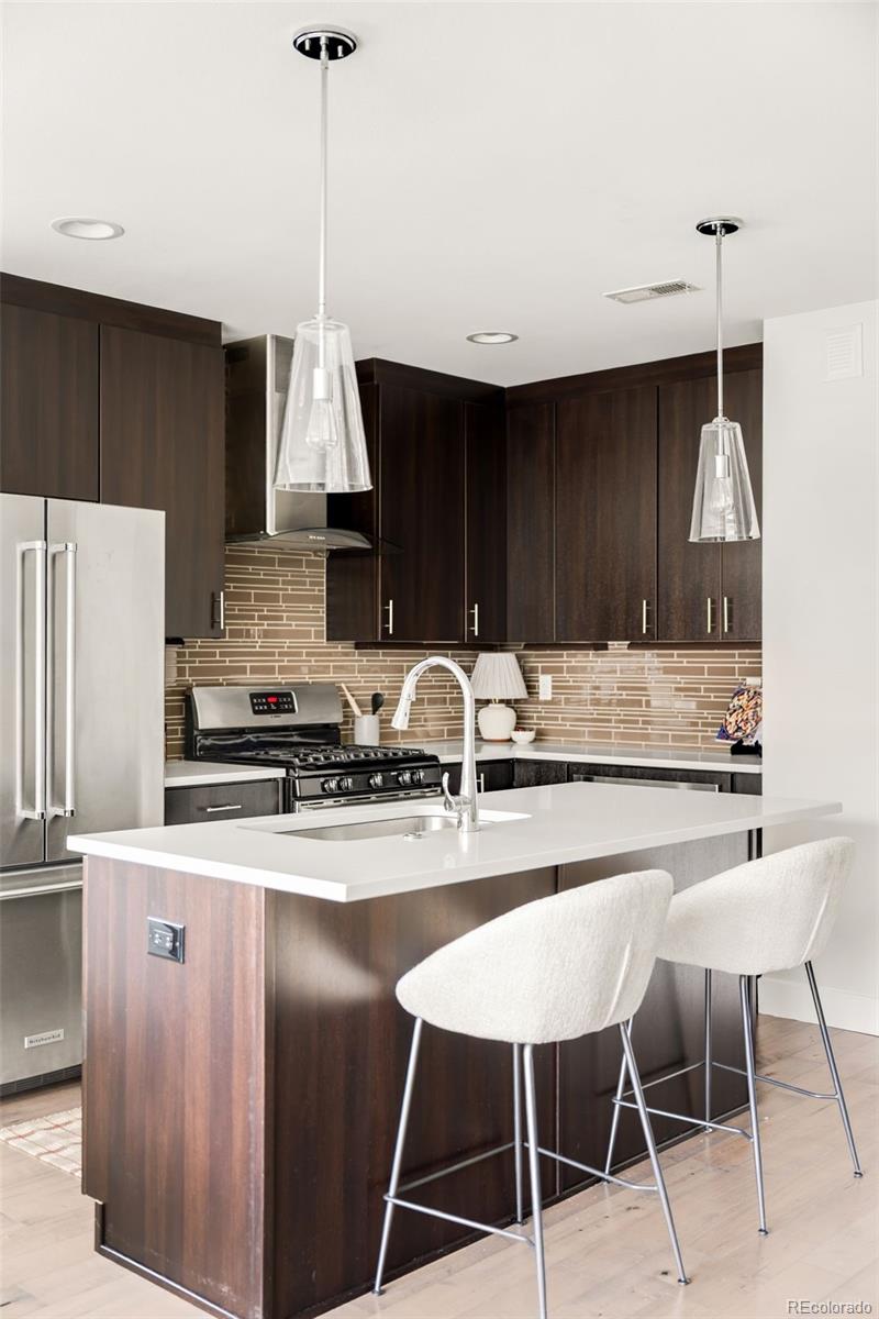 28 Lincoln St, Denver, CO 80209