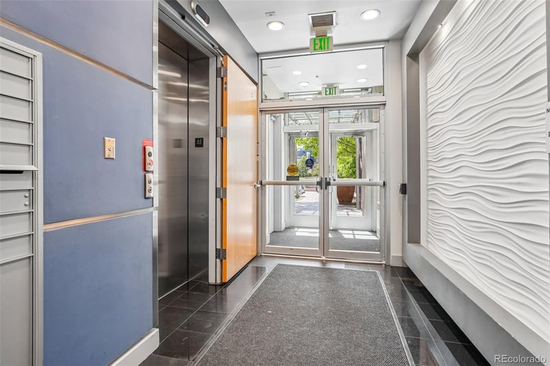 2958 Syracuse St #214, Denver, CO 80238