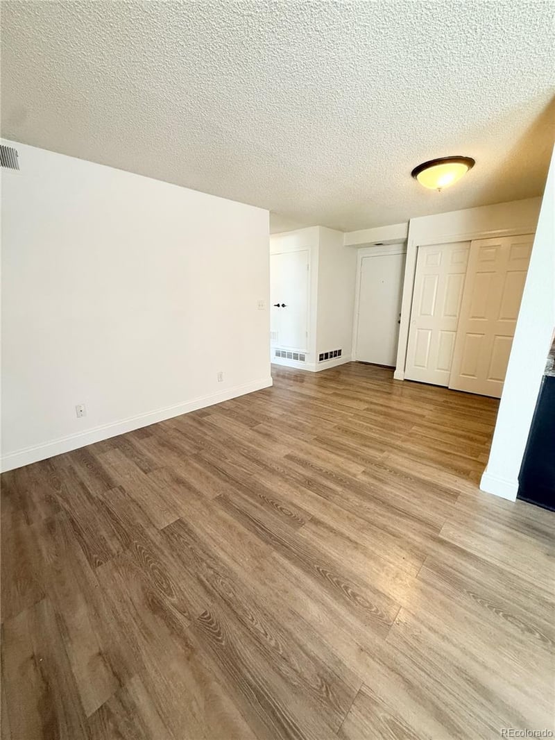 12430 Cornell Ave #101, Aurora, CO 80014