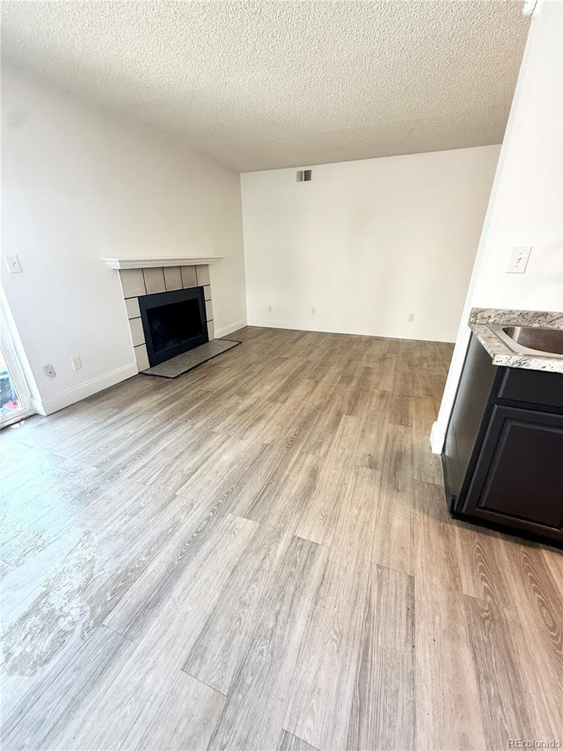 12430 Cornell Ave #101, Aurora, CO 80014