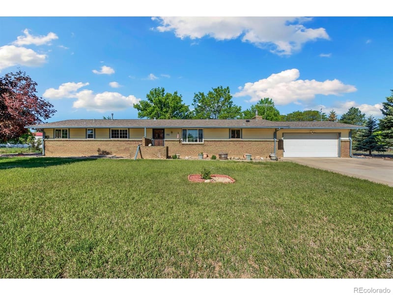 201 Namaqua Rd, Loveland, CO 80537