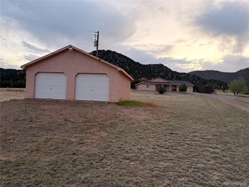 282 Meadowdale Ln, Canon City, CO 81212