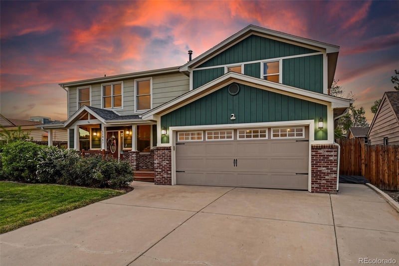 11967 14th Ave, Lakewood, CO 80401