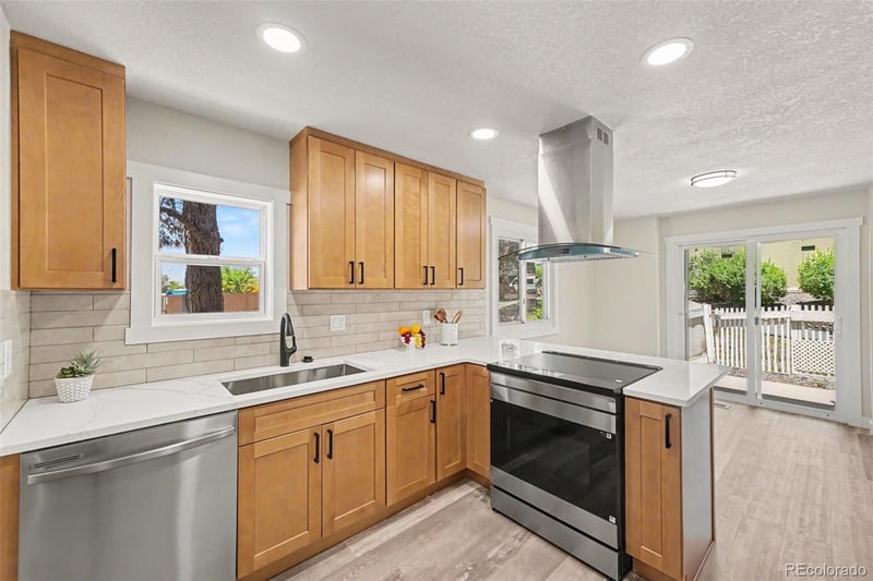 2740 Kenton Ct, Aurora, CO 80014