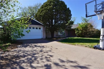151 18th St, Burlington, CO 80807
