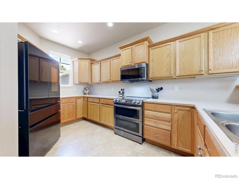 4672 20th St Rd #413, Greeley, CO 80634
