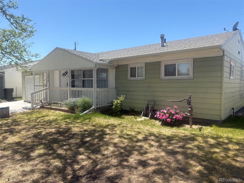 177 Delaware Dr, Sterling, CO 80751