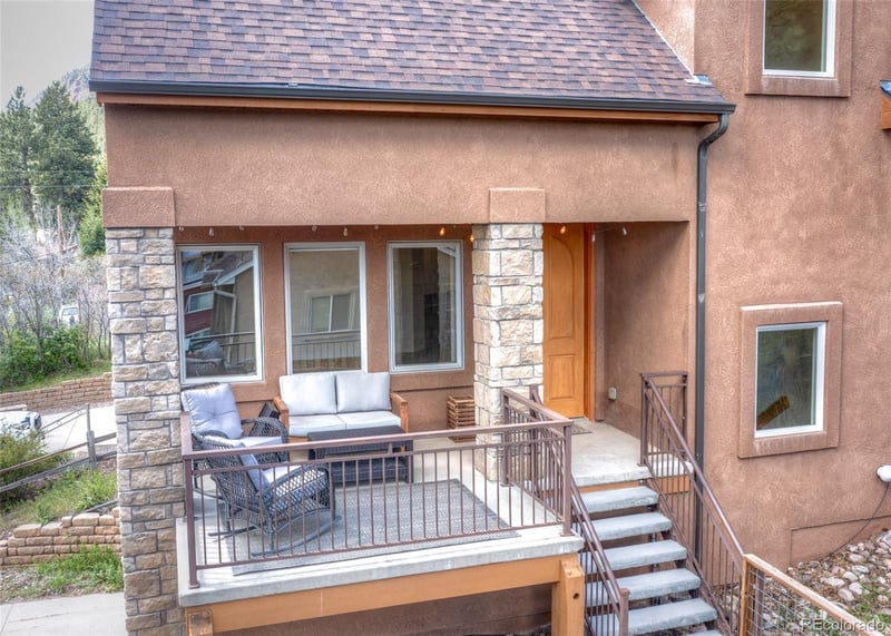 374 Hoover Ln, Palmer Lake, CO 80133