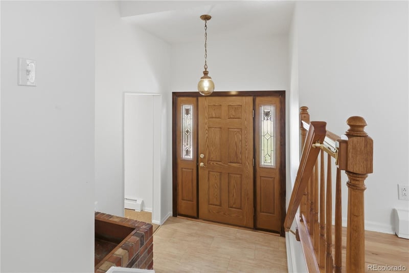 10469 Vermillion Dr, Littleton, CO 80127