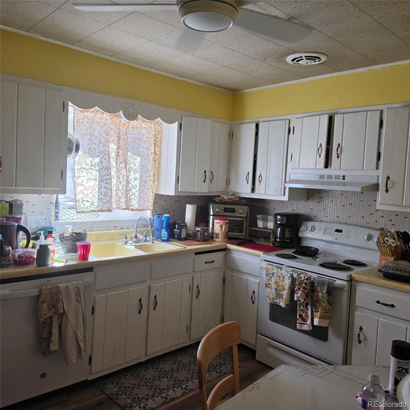 1774 Havana St, Aurora, CO 80010