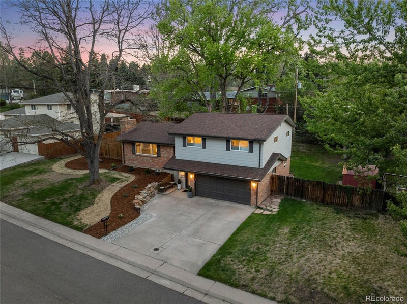 813 W Geddes Cir, Littleton, CO 80120