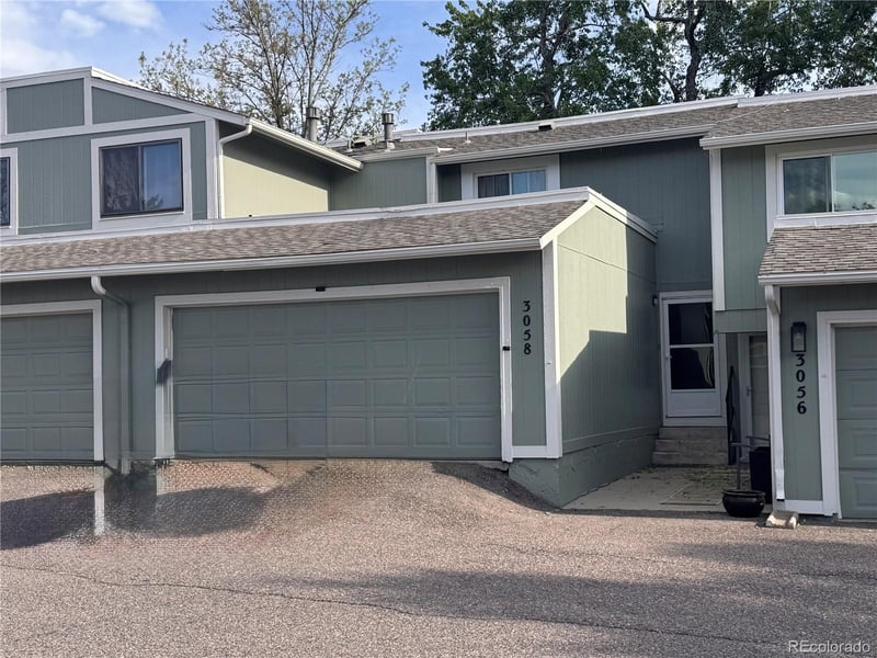 3058 Macon Cir, Aurora, CO 80014