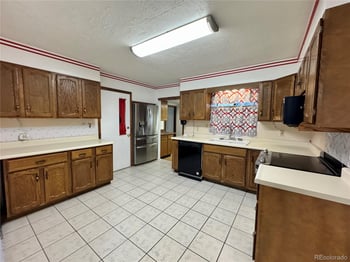 10 Stewart St, Keenesburg, CO 80643