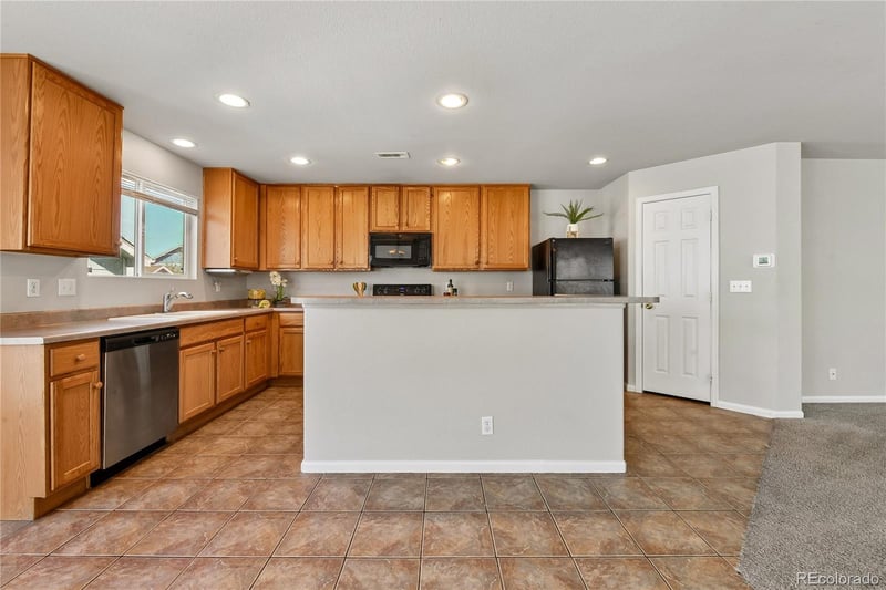 18948 E 58th Ave, Denver, CO 80249