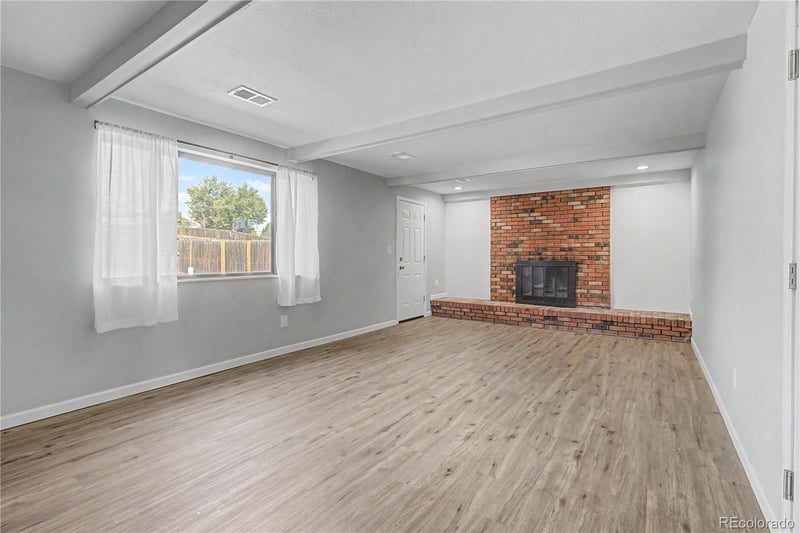 14955 Arizona Pl, Aurora, CO 80012