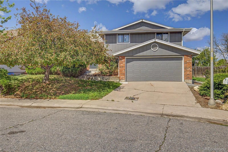 14955 Arizona Pl, Aurora, CO 80012
