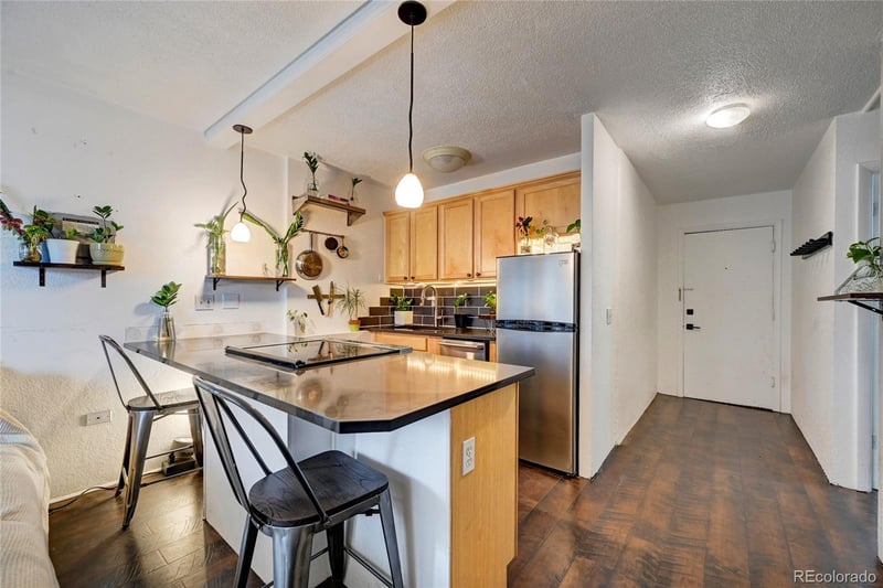 909 Logan St #3C, Denver, CO 80203