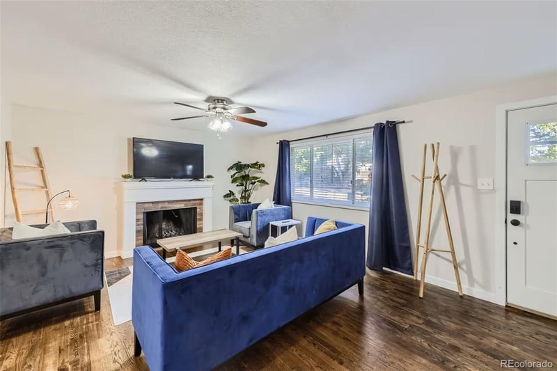 6718 70th Pl, Arvada, CO 80003