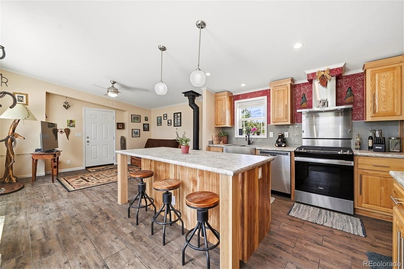 291 Bandolier Ct, Hartsel, CO 80449