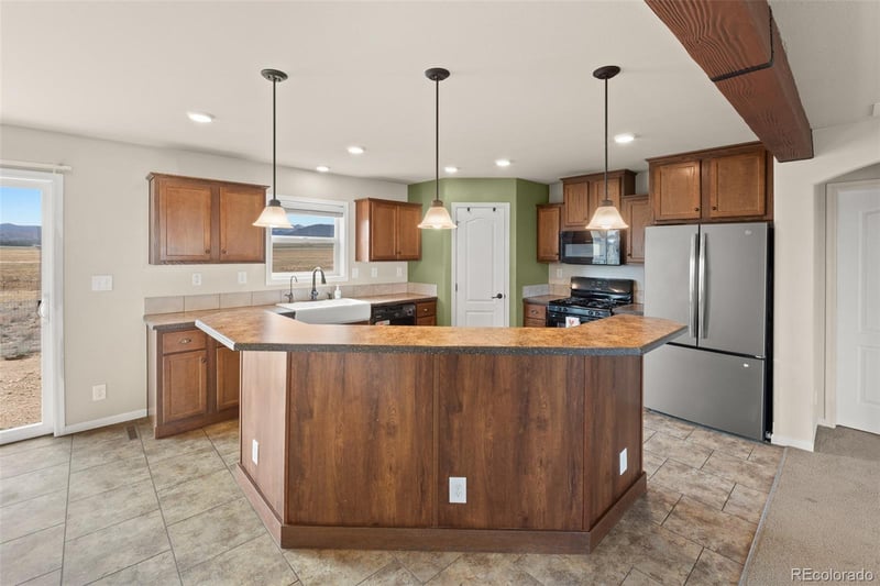 4680 Rogers Dr, Hartsel, CO 80449