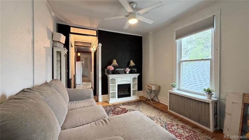 123 Pennsylvania St #3, Denver, CO 80209