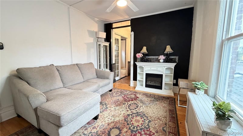 123 Pennsylvania St #3, Denver, CO 80209