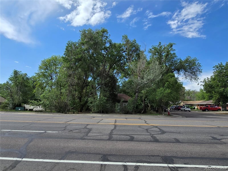 339 17th Ave, Longmont, CO 80501