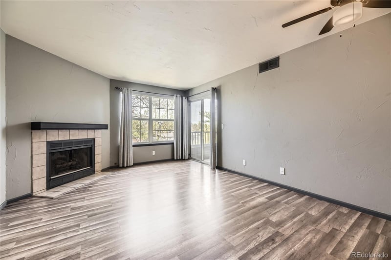 5745 Atlantic Pl #207, Lakewood, CO 80227