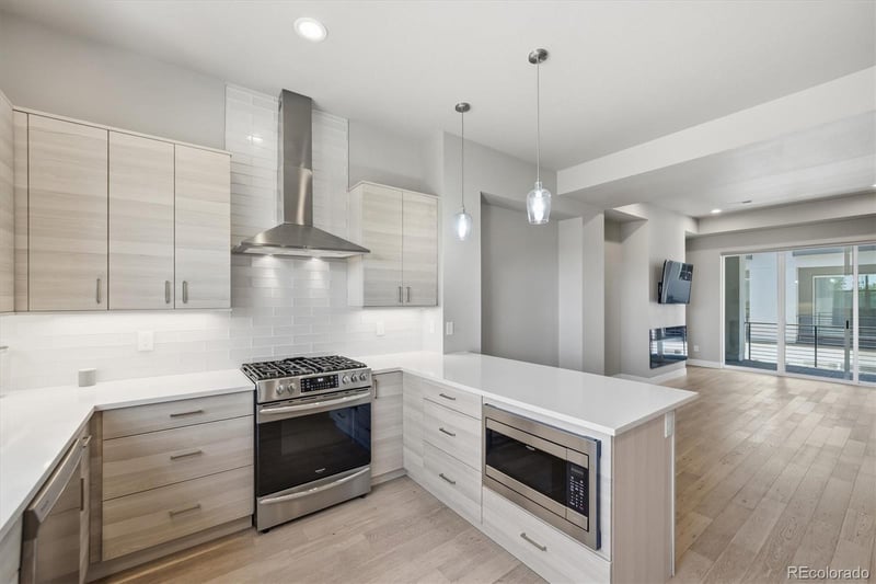 7851 51st Ave #B, Arvada, CO 80002