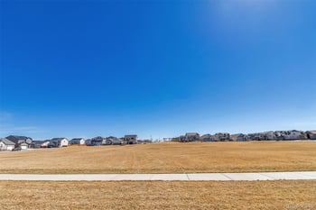 855 Waterloo Cir, Aurora, CO 80018