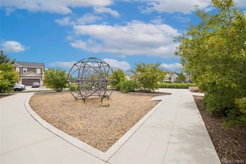 855 Waterloo Cir, Aurora, CO 80018