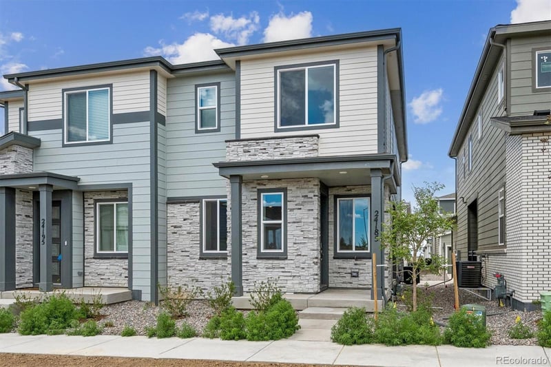 24185 30th Pl, Aurora, CO 80019