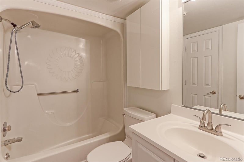 12645 Pacific Cir #E, Aurora, CO 80014