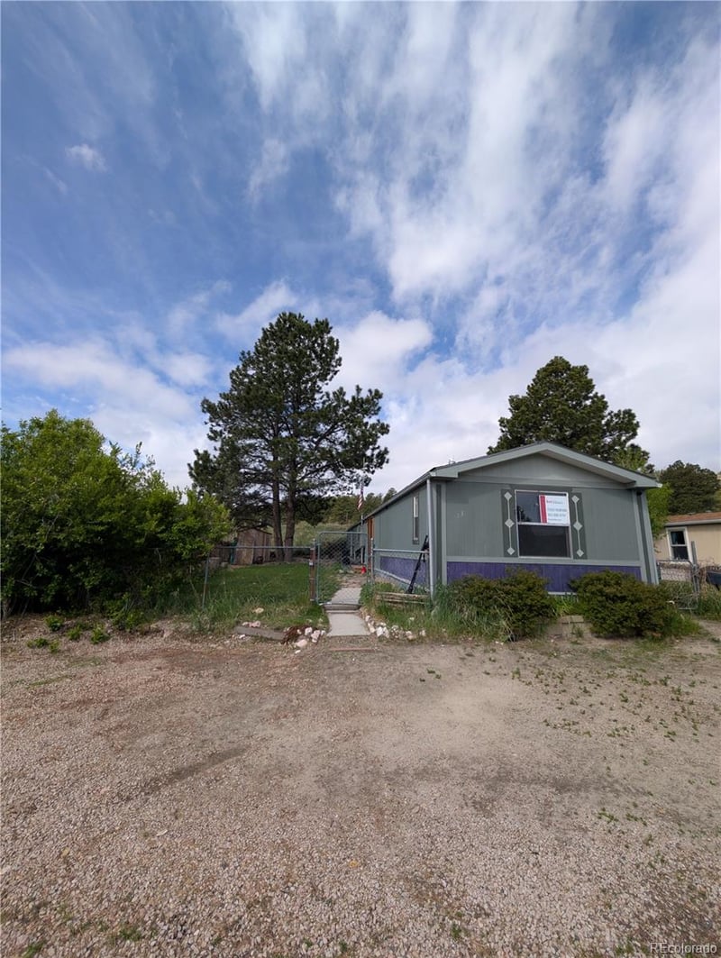 9669 Spruce Mountain Rd, Larkspur, CO 80118