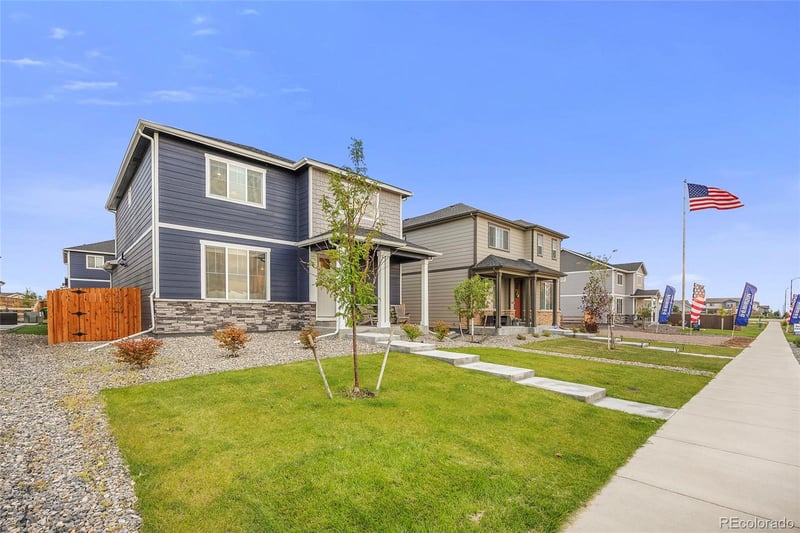28274 8th Pl, Watkins, CO 80137