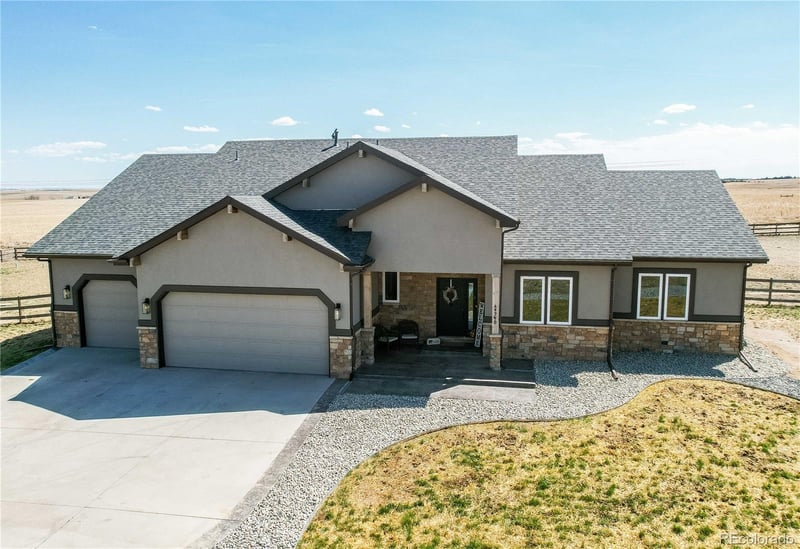 49790 Antelope Dr #E, Bennett, CO 80102