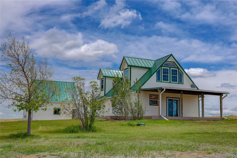 45634 Sun Country Dr, Elizabeth, CO 80107
