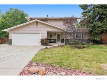 24 University Cir, Longmont, CO 80503