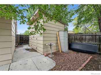 24 University Cir, Longmont, CO 80503
