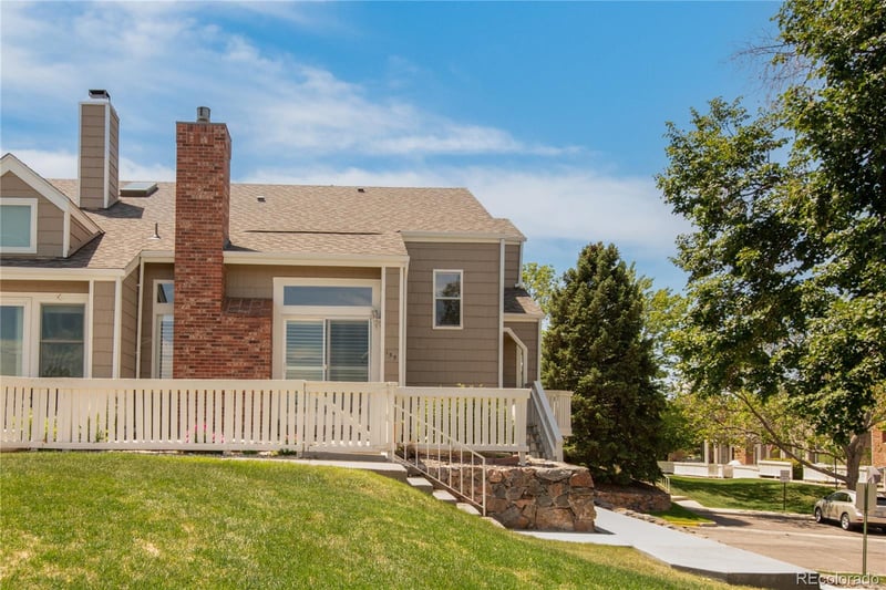155 Blue Spruce Ct, Highlands Ranch, CO 80126