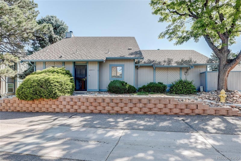 2490 Worchester Ct #A, Aurora, CO 80014