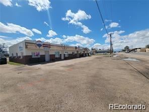 56860 Colfax Ave, Strasburg, CO 80136