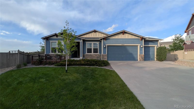 4237 Manorbrier Ct, Castle Rock, CO 80104