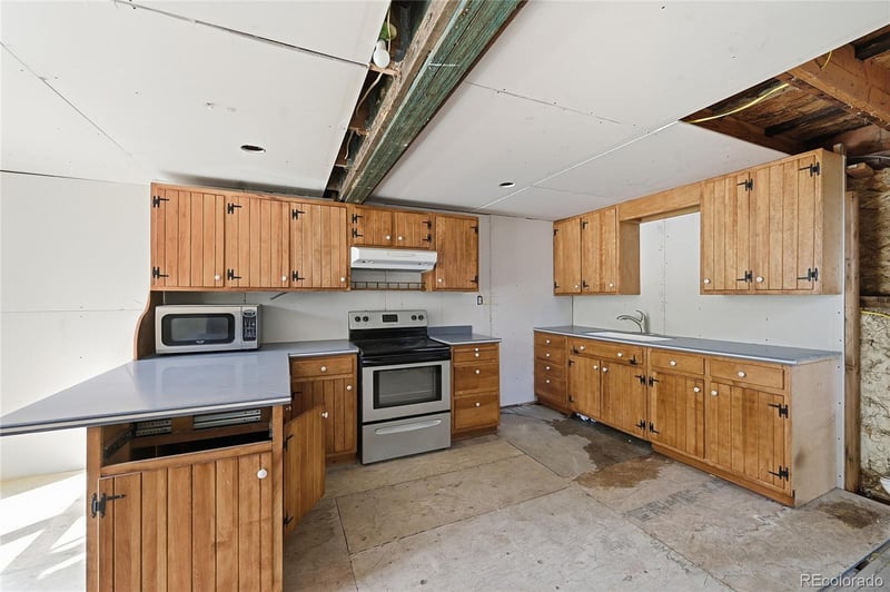 70 Utica St, Ward, CO 80481
