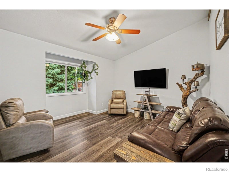 1404 Willow Dr, Berthoud, CO 80513