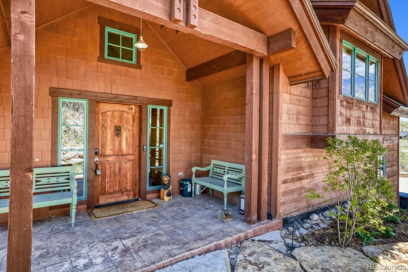 127 Hillside Dr, Silverthorne, CO 80498