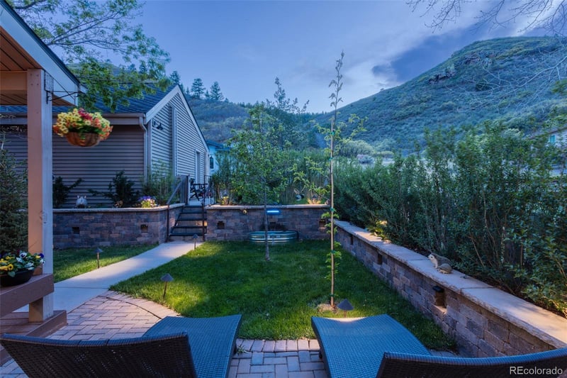 6876 Surrey Trl, Littleton, CO 80125
