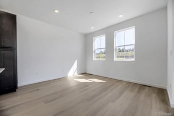 7679 S Mobile Way, Centennial, CO 80018